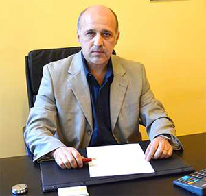Elio Albertacci investigador privado del plan de estudios de información comerciales industriales de inteligencia de seguridad ayudantes domésticos cuidadores financiera agencia detective extranjero Rumania Italia las investigaciones las investigaciones de infidelidad de información de pista de búsqueda de matrimonio de pruebas de detective